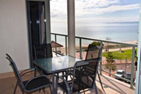 Boardwalk By The Beach - E Caravan Parks 5