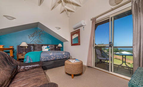 Chimes Spa Retreat - E Caravan Parks 10