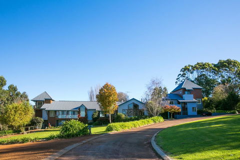 Chimes Spa Retreat - E Caravan Parks 30