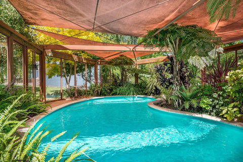 Chimes Spa Retreat - E Caravan Parks 0