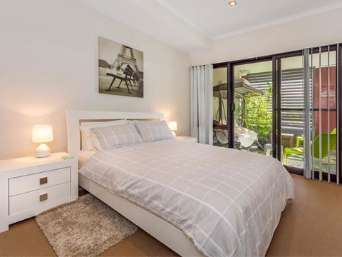 Home Apartment - Perth City Centre - Free WiFi - E Caravan Parks 5