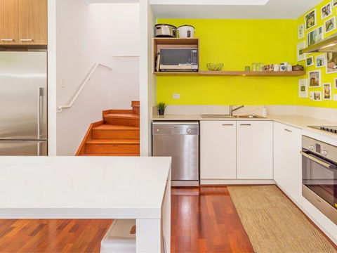 Home Apartment - Perth City Centre - Free WiFi - E Caravan Parks 9