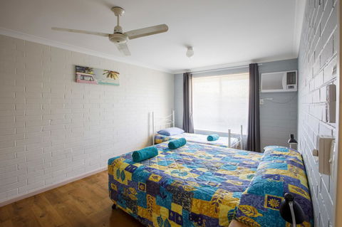 Shark Bay Seafront Apartments - E Caravan Parks 18