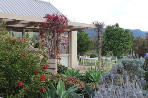 Grapevines Boutique Accommodation - E Caravan Parks 24