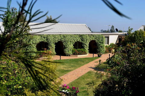 Grapevines Boutique Accommodation - E Caravan Parks 8