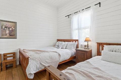 Lavender Cottage - E Caravan Parks 10