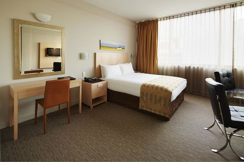 Quality Hotel Ambassador Perth - E Caravan Parks 19