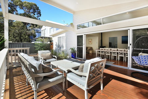 Calming Waters - Pet Friendly - Community Pool - E Caravan Parks 1