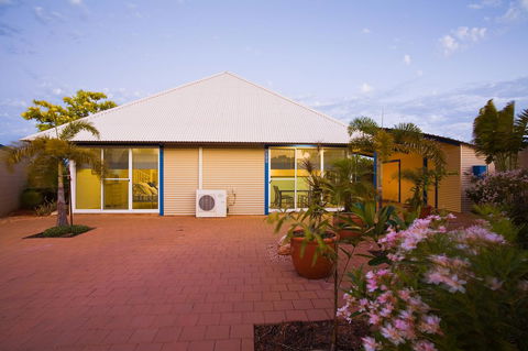 Osprey Holiday Village Unit 110 - E Caravan Parks 21