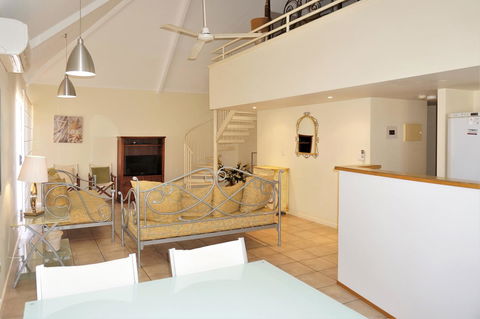 Osprey Holiday Village Unit 110 - E Caravan Parks 1