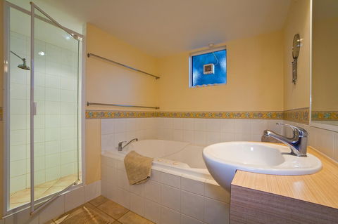 Osprey Holiday Village Unit 110 - E Caravan Parks 15