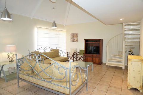 Osprey Holiday Village Unit 110 - E Caravan Parks 4