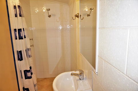 Osprey Holiday Village Unit 110 - E Caravan Parks 19