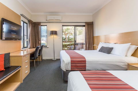 Country Comfort Perth - E Caravan Parks 32