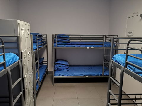 Quokka Backpackers Hostel Perth - Note - Valid Passport Required To Check In - E Caravan Parks 6