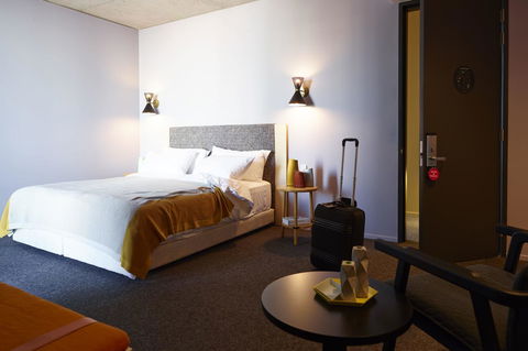 Alex Hotel - E Caravan Parks 26