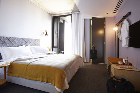 Alex Hotel - E Caravan Parks 2