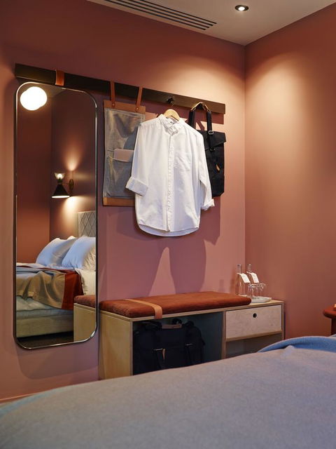 Alex Hotel - E Caravan Parks 13
