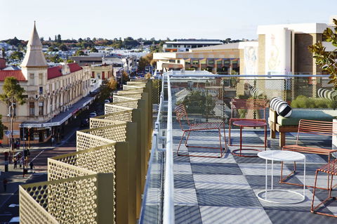 Alex Hotel - E Caravan Parks 1