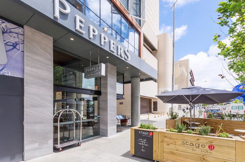 Rydges Perth Kings Square - E Caravan Parks 13