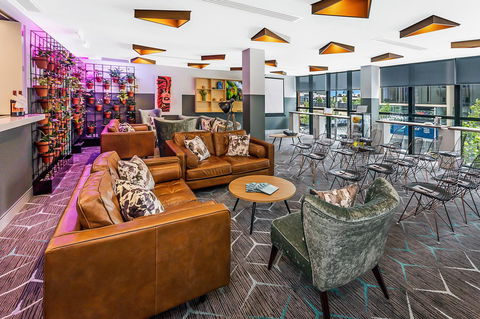 Rydges Perth Kings Square - E Caravan Parks 20