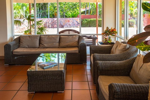 The Continental Hotel - E Caravan Parks 13