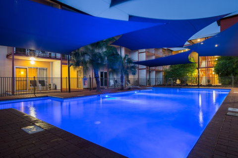 The Continental Hotel - E Caravan Parks 5