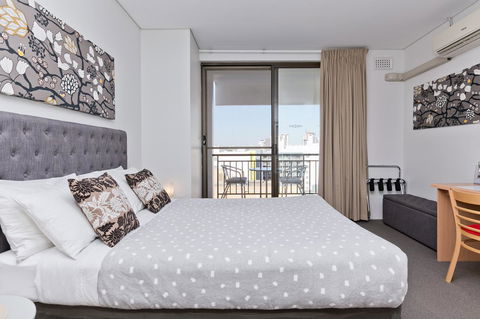 Central City Exclusive Apartments - E Caravan Parks 0