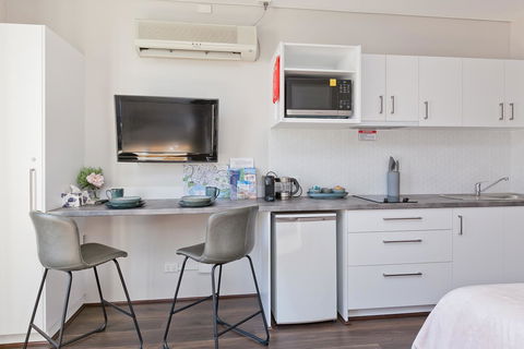 Central City Exclusive Apartments - E Caravan Parks 26