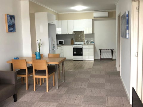 Morisset Serviced Apartments - E Caravan Parks 30