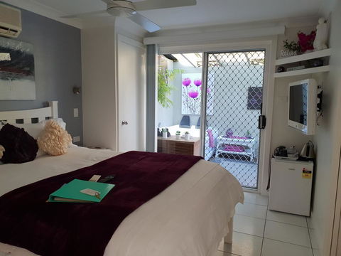 Nelson Bay Bed & Breakfast - E Caravan Parks 2