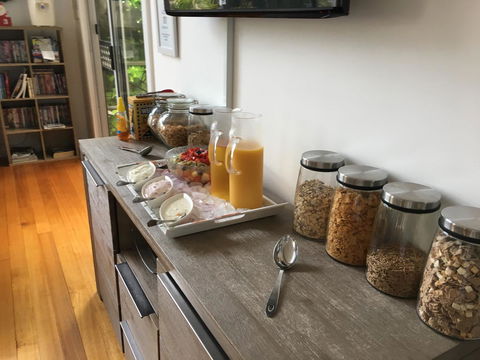 Nelson Bay Bed & Breakfast - E Caravan Parks 19