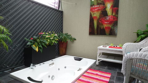 Nelson Bay Bed & Breakfast - E Caravan Parks 9