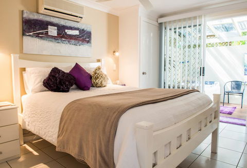 Nelson Bay Bed & Breakfast - E Caravan Parks 24