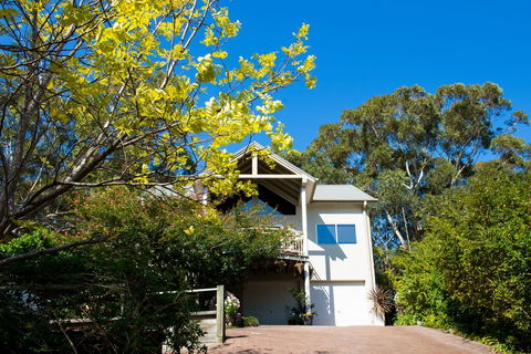 Nelson Bay Bed & Breakfast - E Caravan Parks 1