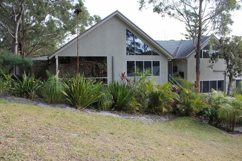 Nelson Bay Bed & Breakfast - E Caravan Parks 34