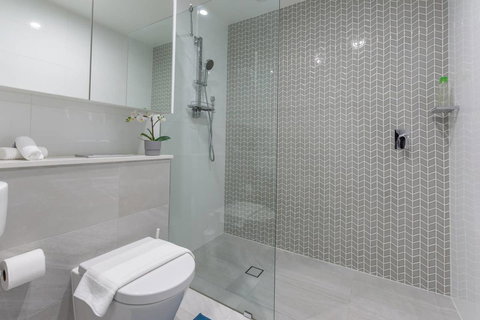 Inner City Stylish Apt Walk To Green Square - E Caravan Parks 14