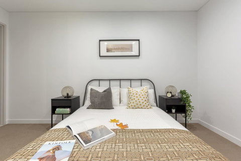 Inner City Stylish Apt Walk To Green Square - E Caravan Parks 13