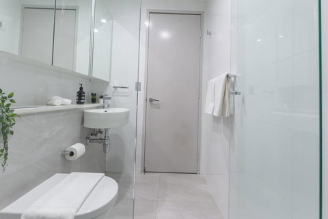 Inner City Stylish Apt Walk To Green Square - E Caravan Parks 2