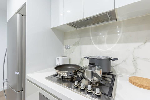 Inner City Stylish Apt Walk To Green Square - E Caravan Parks 19