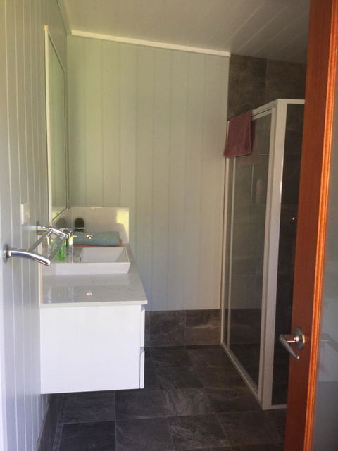 Jetz Bungalow - E Caravan Parks 3