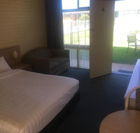 Junee Motor Inn - E Caravan Parks