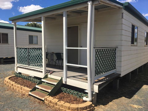 Junee Motor Inn - E Caravan Parks 21