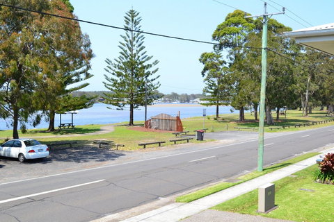 Sundial Holiday Units - E Caravan Parks 10