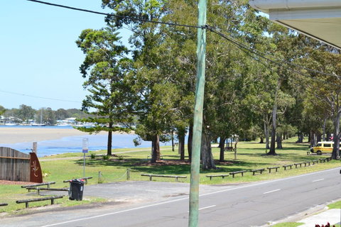 Sundial Holiday Units - E Caravan Parks 5