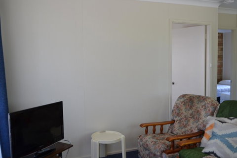Sundial Holiday Units - E Caravan Parks 37