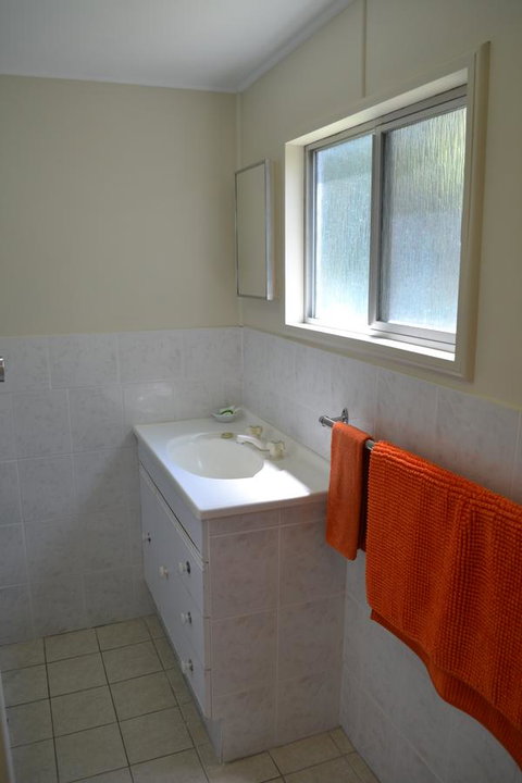 Sundial Holiday Units - E Caravan Parks 24