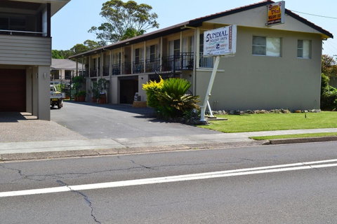 Sundial Holiday Units - E Caravan Parks 11