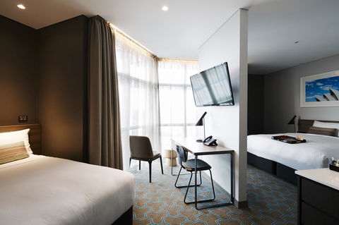 Rydges Sydney Airport Hotel - E Caravan Parks 19