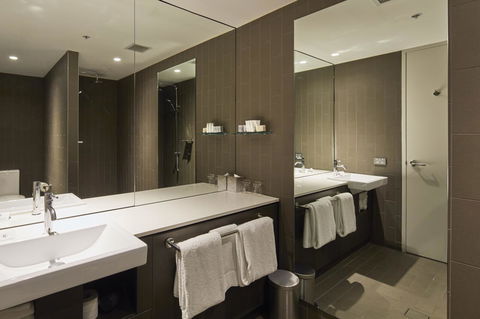 Rydges Sydney Airport Hotel - E Caravan Parks 11